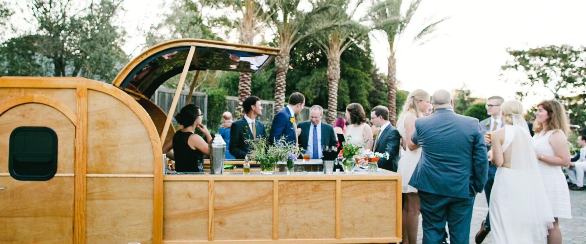 How does wedding cash bar work?